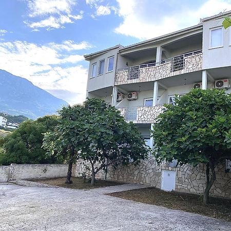 Apartments Vila Kurtagic Dobra Voda Kültér fotó