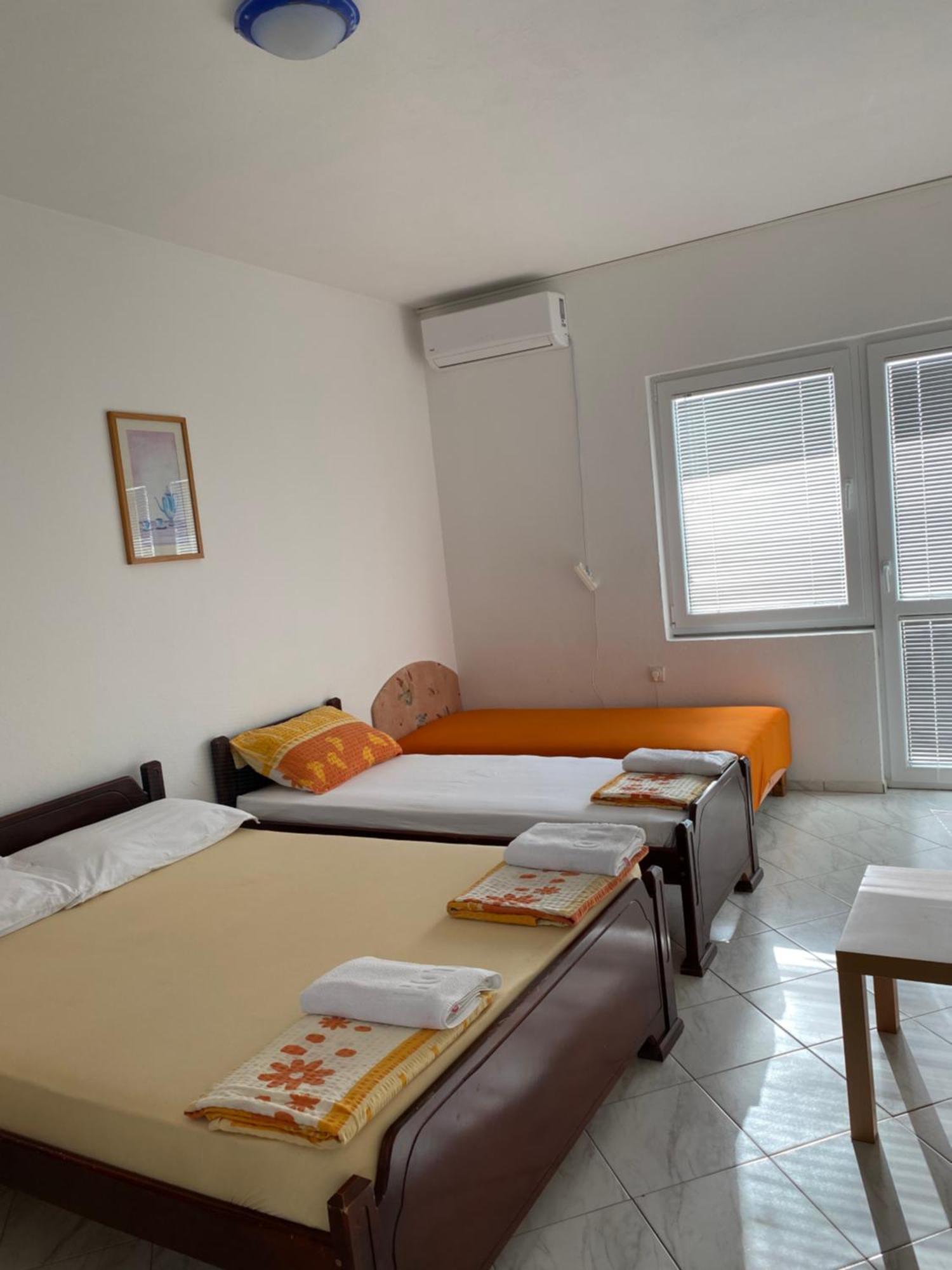 Apartments Vila Kurtagic Dobra Voda Kültér fotó