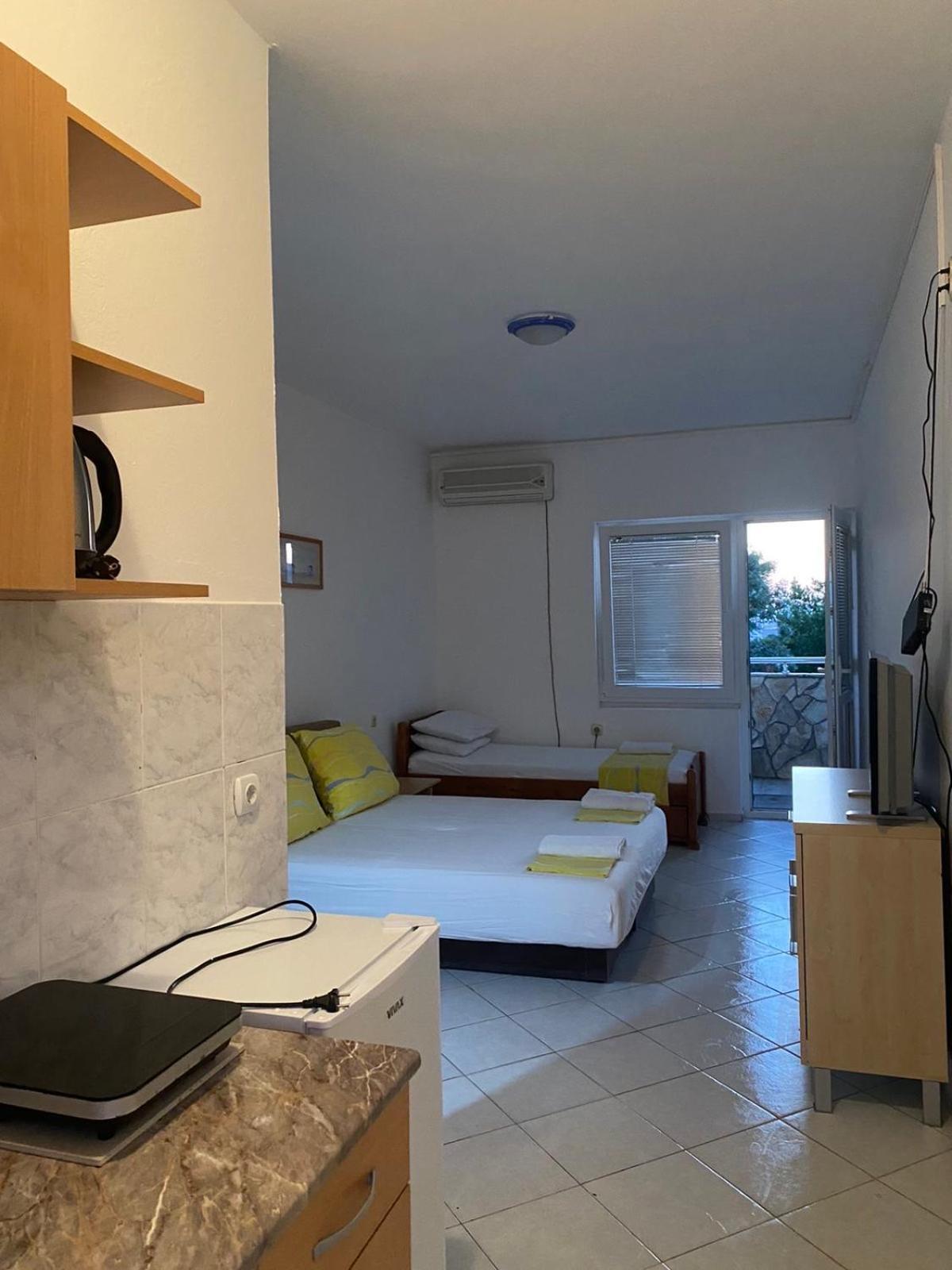 Apartments Vila Kurtagic Dobra Voda Kültér fotó