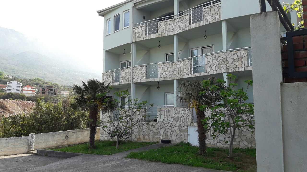Apartments Vila Kurtagic Dobra Voda Kültér fotó